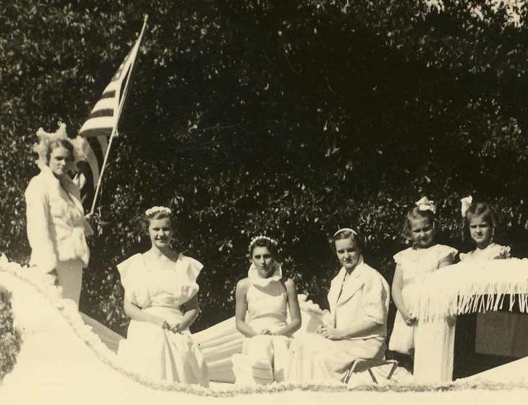 From left to right, Edith Pat Hurley, Joy Bond, Lillous Parnell, Sarah Meek, Jane Hurley and Joan Ederington on 1936 Arkansas Centannial Float in Bradley County, Arkansas