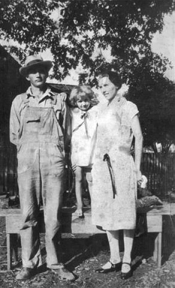 Harrison Cox, Alma George Cox and daughter Catherine Cox
