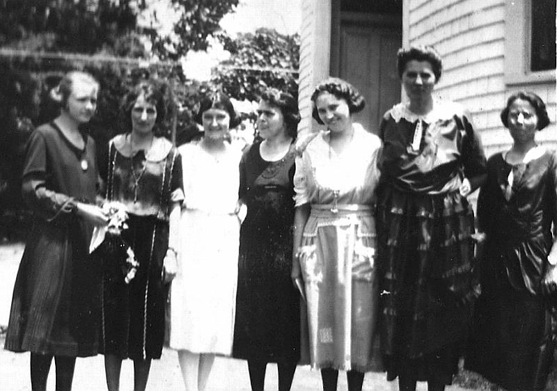 Teachers at the East School, May 26, 1922