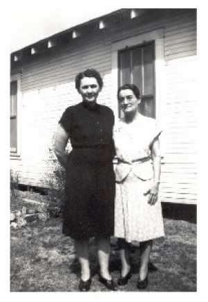 Amy and Anna Hargis