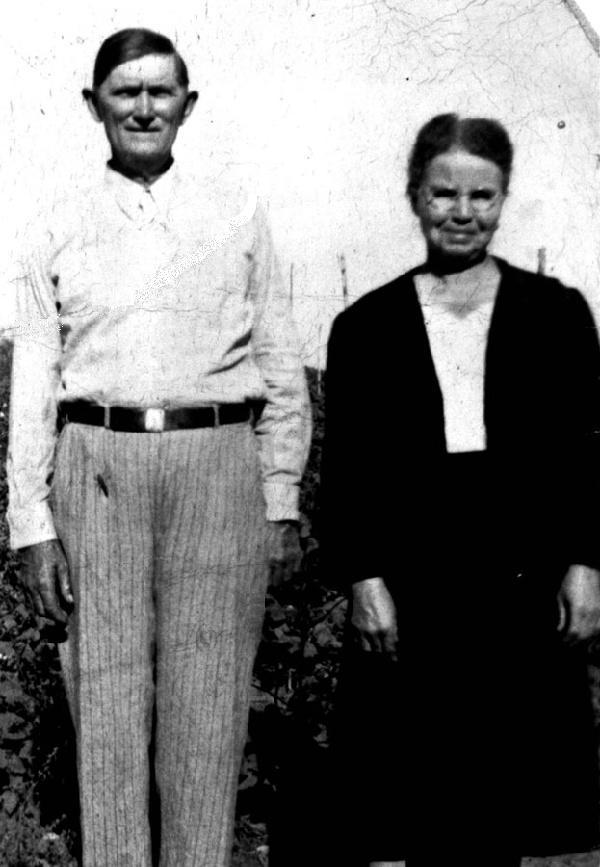 Lawson and Mary Jane Bell Ozment, 1941