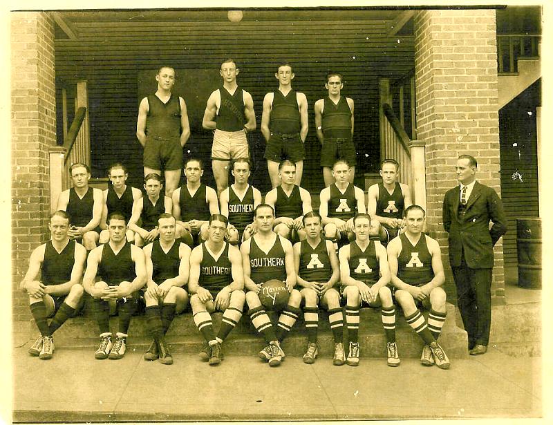 YMCA Basketball Team, 1924-1925