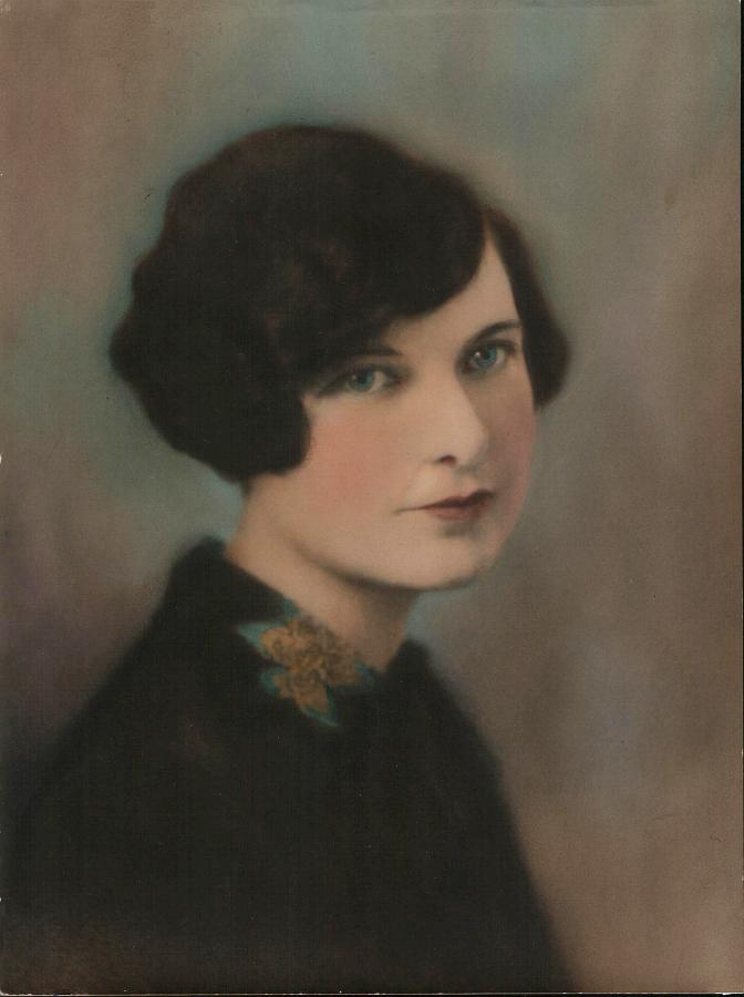 Mrs. Hattie Lou Edwards Berry portrait