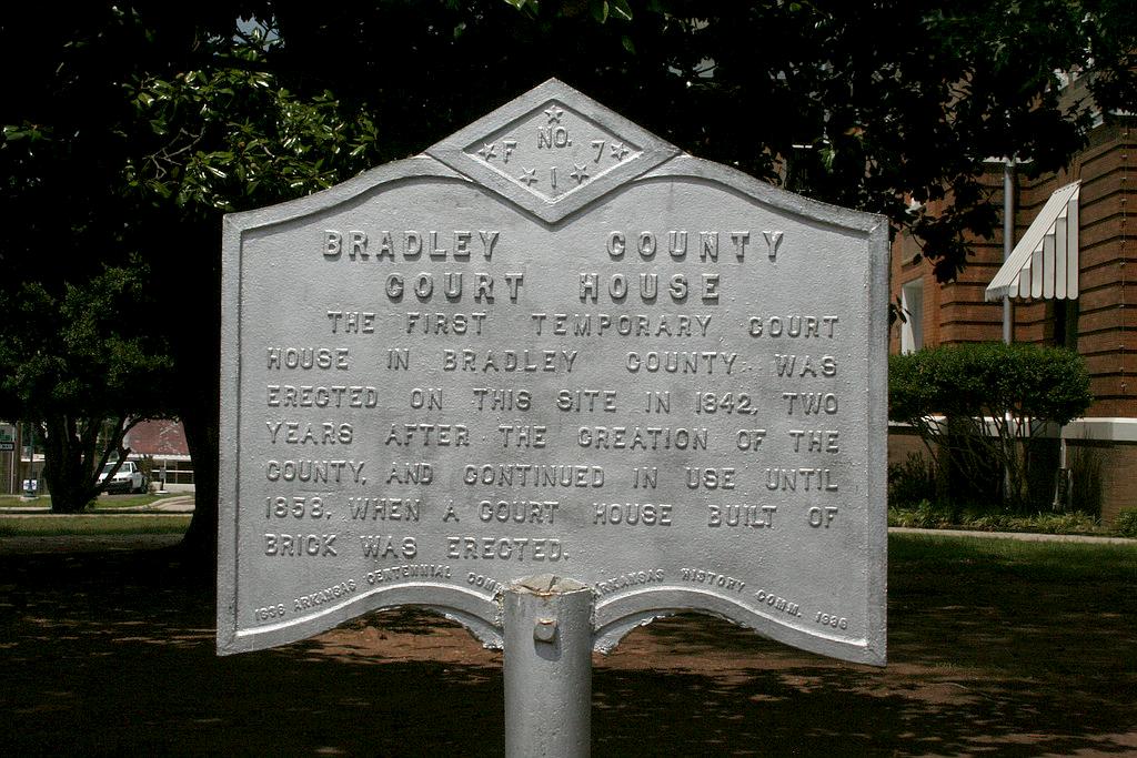 Bradley County Courthouse Historic Commission Sign