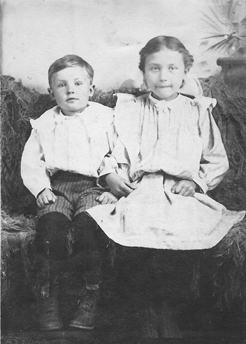 Description: C:\Users\ruthann\Documents\Genealogy\Fulton County Genweb\Revised Version SEP 2012\godwinorvillelorine.jpg