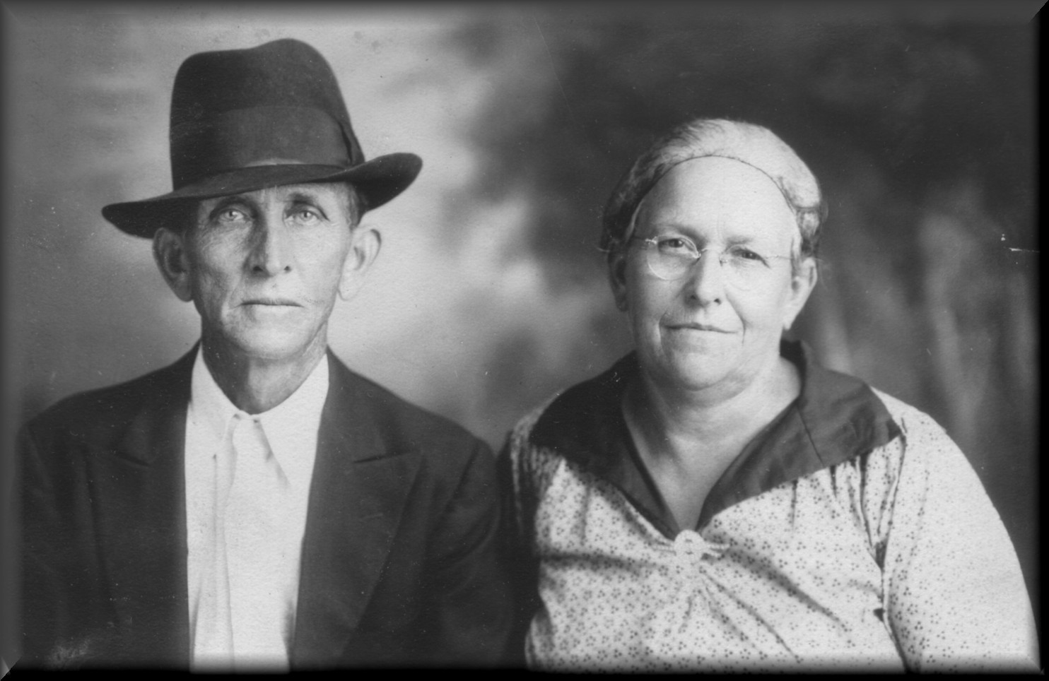 AustinandBertRust.jpg (197751 bytes)