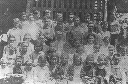 OldBethelSchool.JPG (34924 bytes)