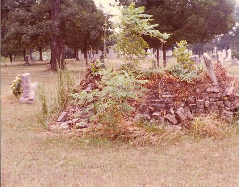 M O Goodman headstone